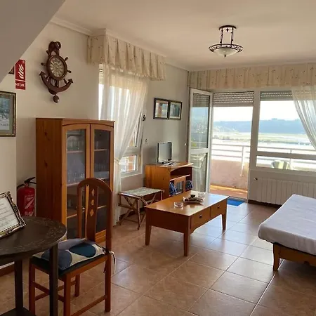 Apartment El Pilar Con Vistas A La Bahia Y A Picos San Vicente De La Barquera