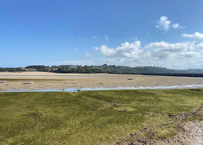 Apartment El Pilar Con Vistas A La Bahia Y A Picos San Vicente De La Barquera