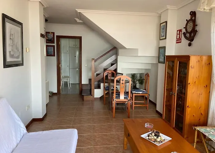 El Pilar Con Vistas A La Bahia Y A Picos 圣维森特-德拉巴尔克拉